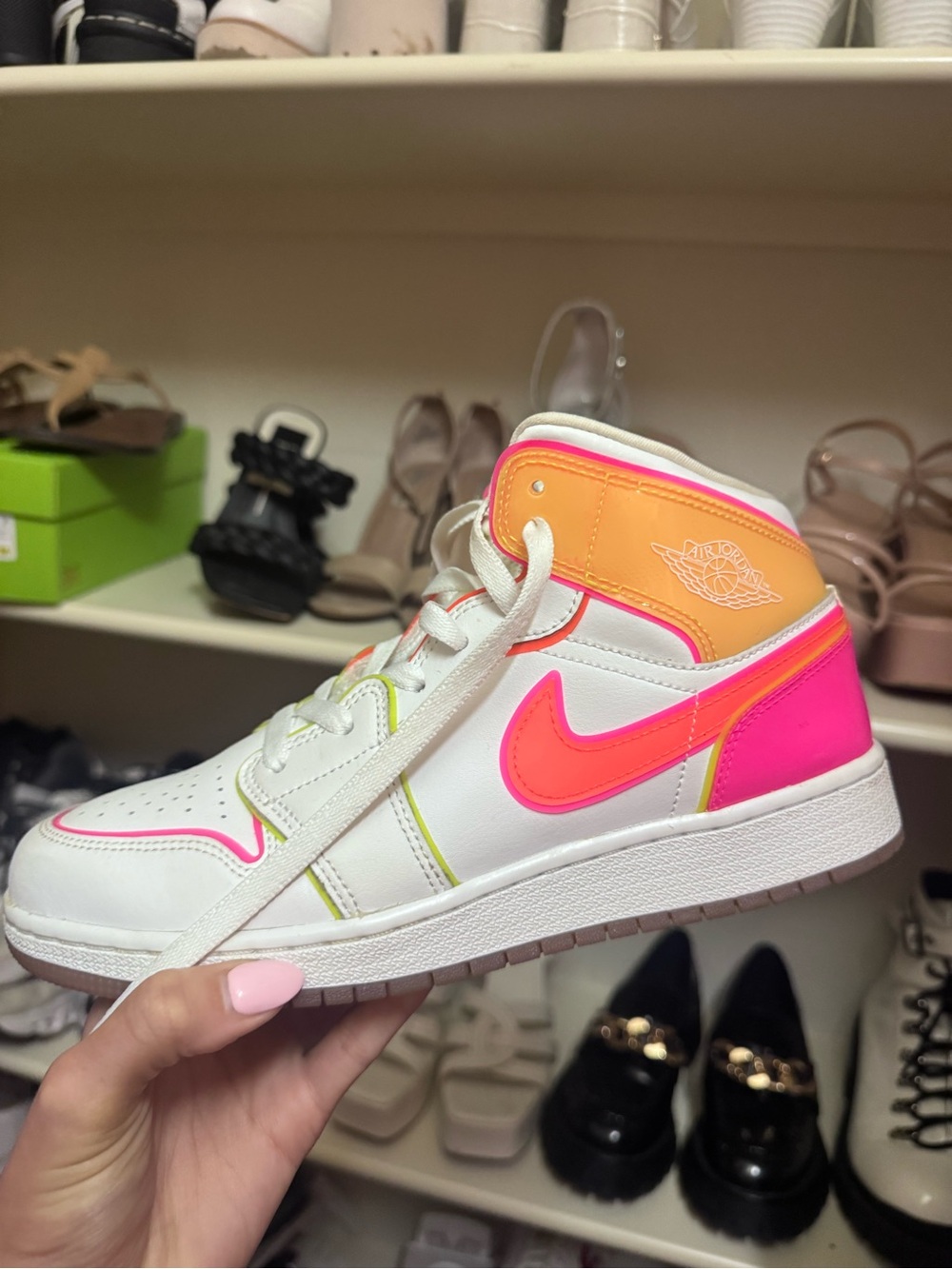 Air Jordan 1 Mid SE Edge Glow White Pink Orange GS CV4611-100